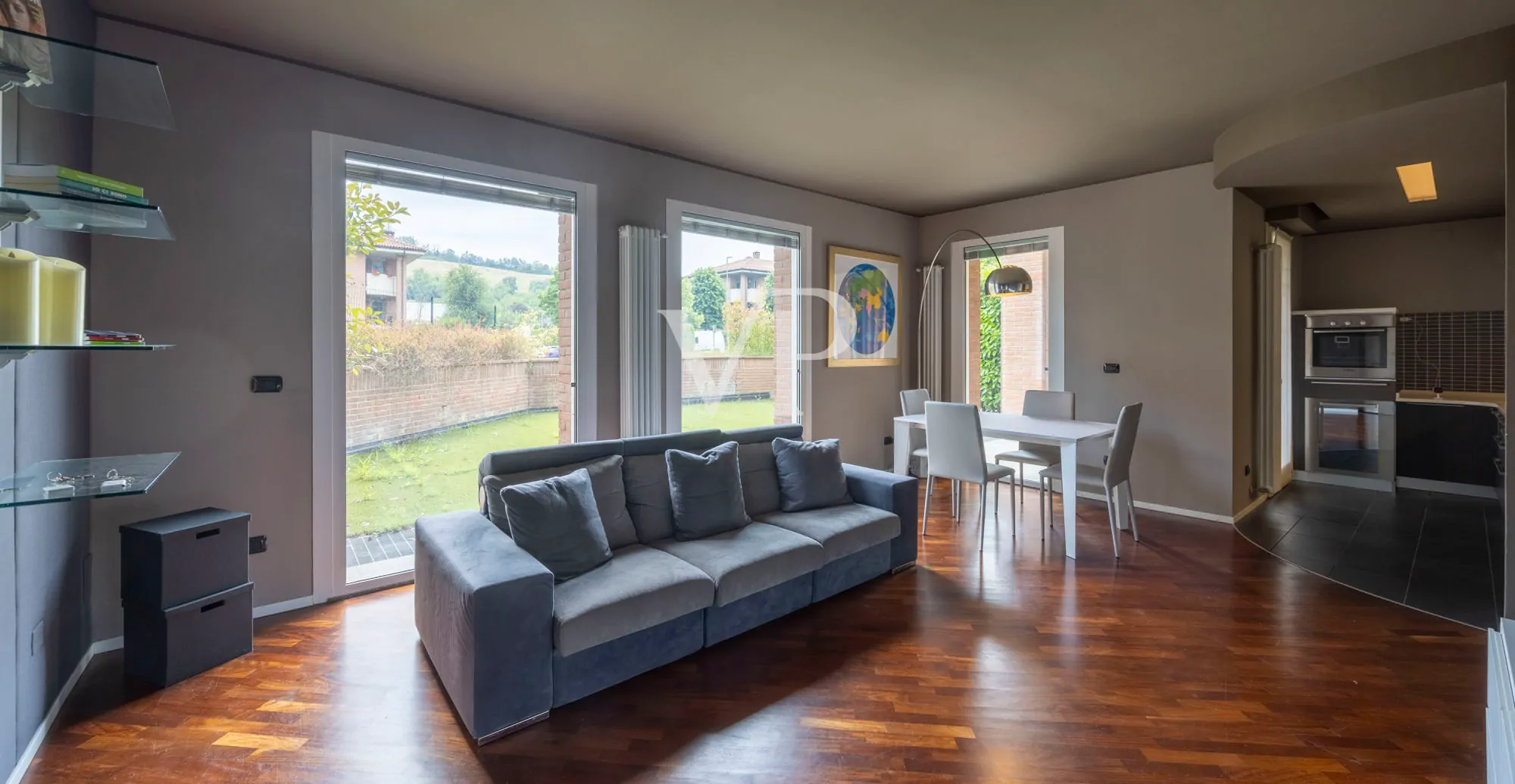 Piso reformado con terrazas y jardín privado