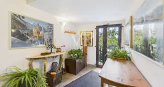 von_poll_real_estate_property_IT252942460_image_52