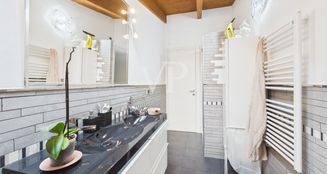 von_poll_real_estate_property_IT252942460_image_15