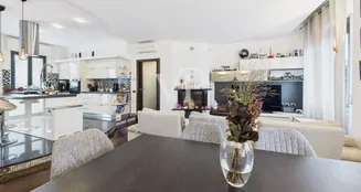 von_poll_real_estate_property_IT252942460_image_35