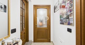 von_poll_real_estate_property_IT252942460_image_63