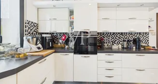 von_poll_real_estate_property_IT252942460_image_41