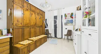 von_poll_real_estate_property_IT252942460_image_55