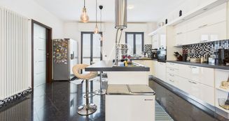 von_poll_real_estate_property_IT252942460_image_38