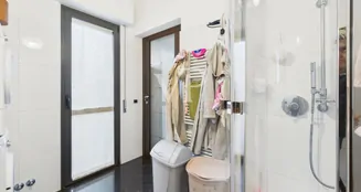 von_poll_real_estate_property_IT252942460_image_43