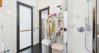 von_poll_real_estate_property_IT252942460_image_43