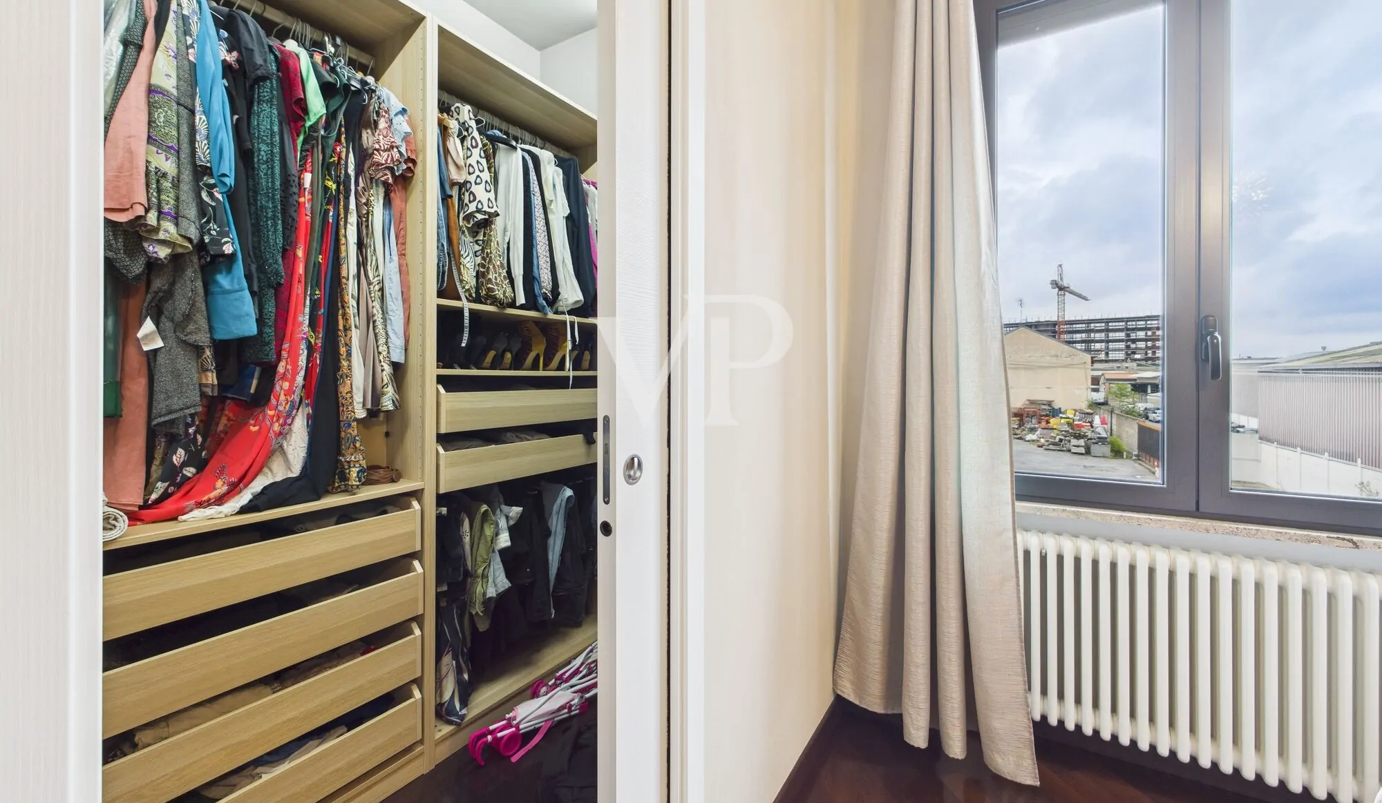 camera 4 con cabina armadio