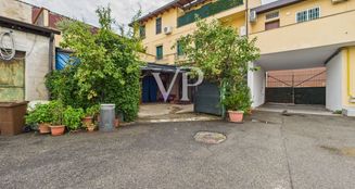 von_poll_real_estate_property_IT252942460_image_72