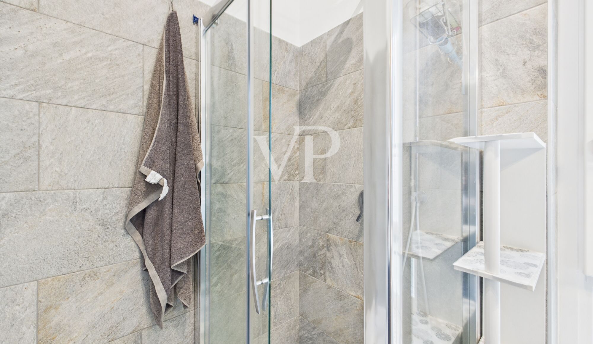 BAGNO SECONDARIO SUITE / SOGGIORNO