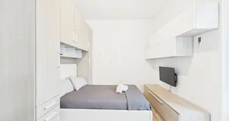 von_poll_real_estate_property_IT252942473_image_56