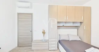 von_poll_real_estate_property_IT252942473_image_53