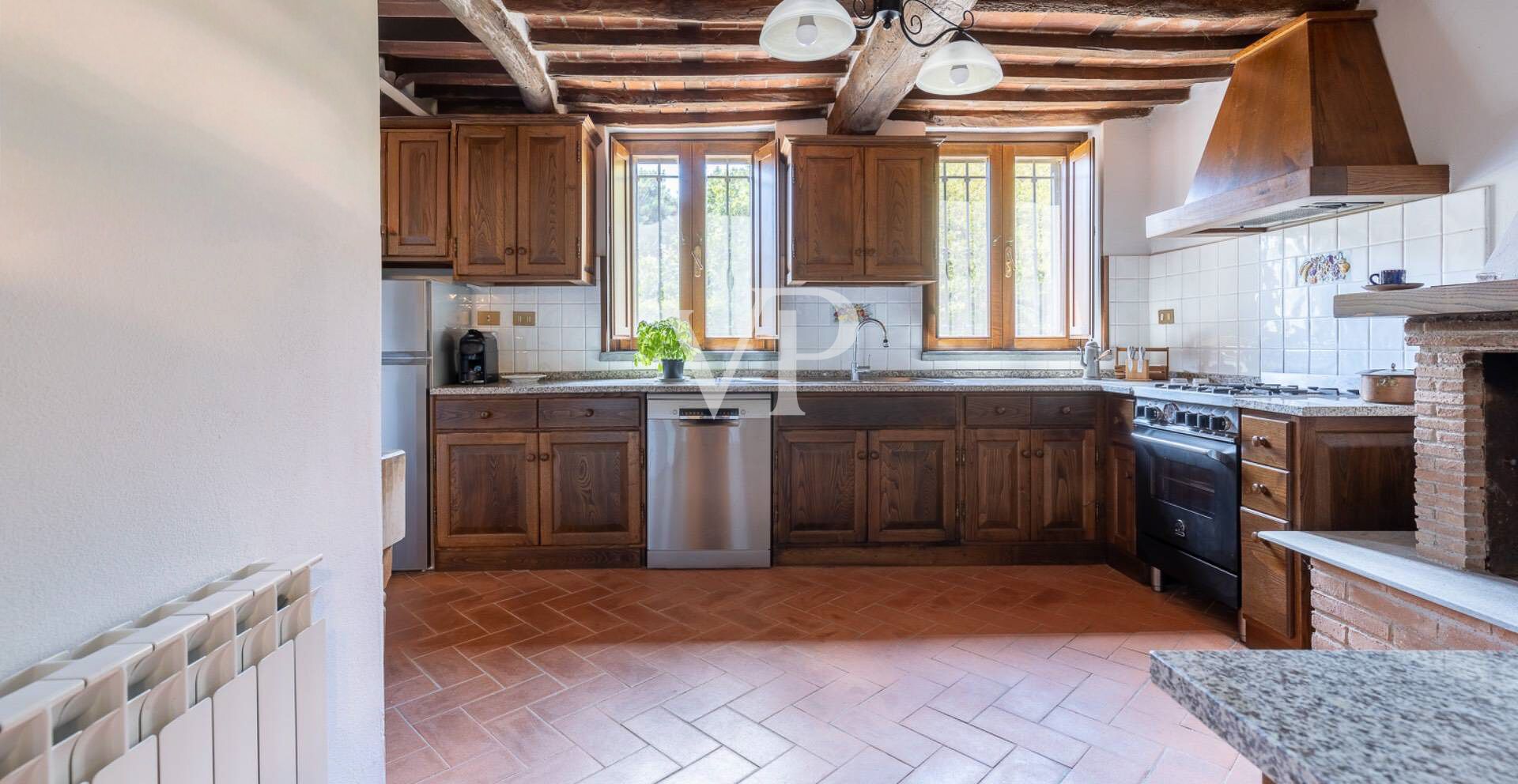 Bellissimo casale rustico in ottime condizioni