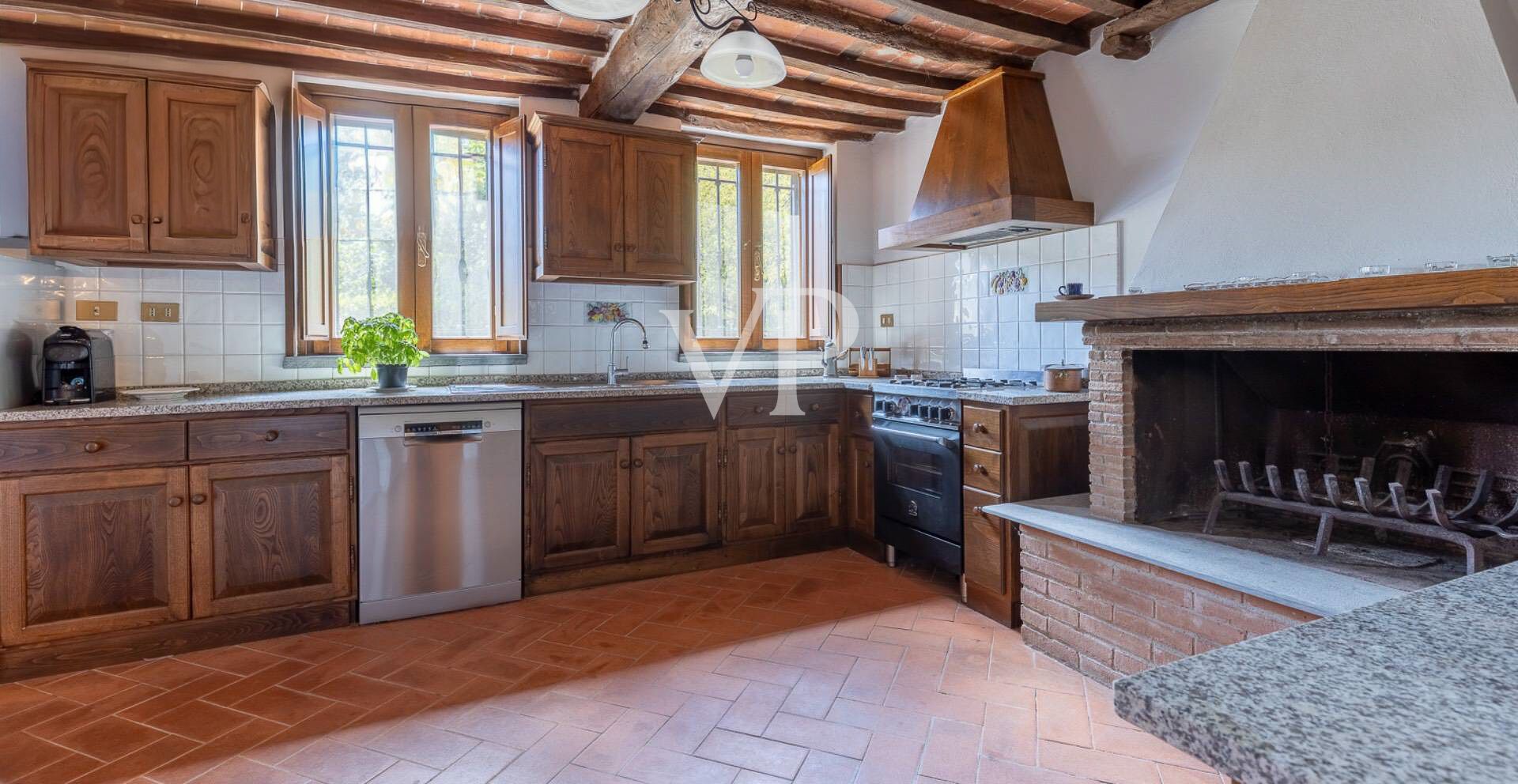 Bellissimo casale rustico in ottime condizioni