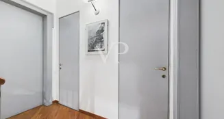 von_poll_real_estate_property_IT252942472_image_43