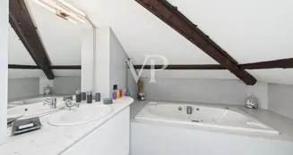 von_poll_real_estate_property_IT252942472_image_50