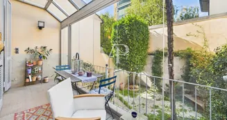 von_poll_real_estate_property_IT252942472_image_0