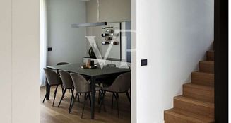 von_poll_real_estate_property_IT252942532_image_4