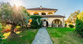 von_poll_real_estate_property_IT252942551_image_165