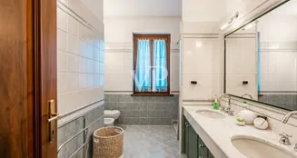 von_poll_real_estate_property_IT252942551_image_151