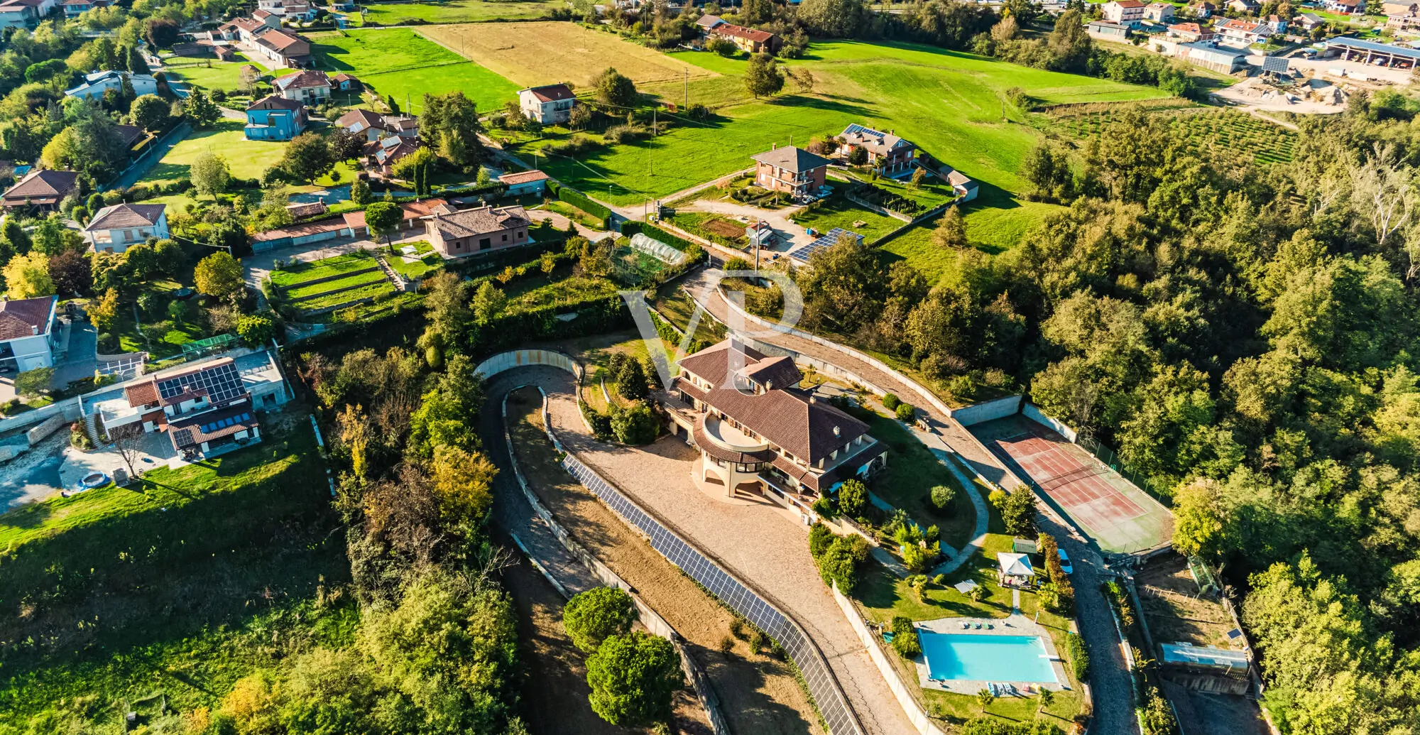 Luxuriöse Villa in den Hügeln des Monferrato