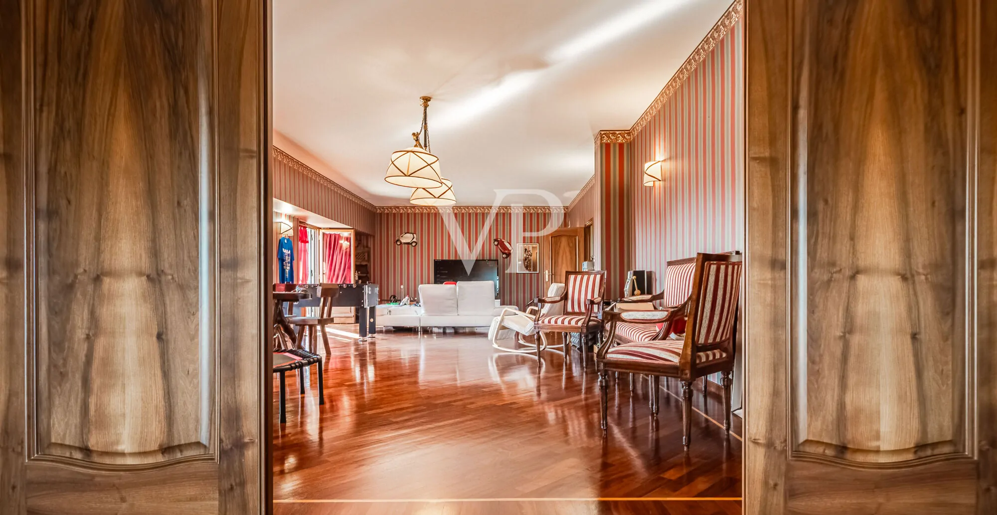 Luxuriöse Villa in den Hügeln des Monferrato