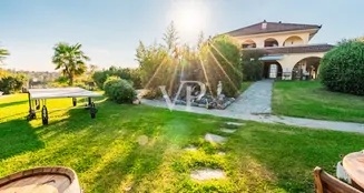 von_poll_real_estate_property_IT252942551_image_219