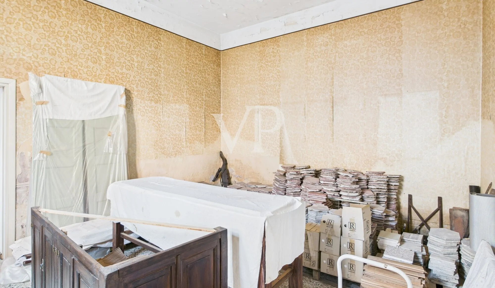 Maravilloso palacio histórico dentro de las murallas del castillo de Castellazzo Novarese