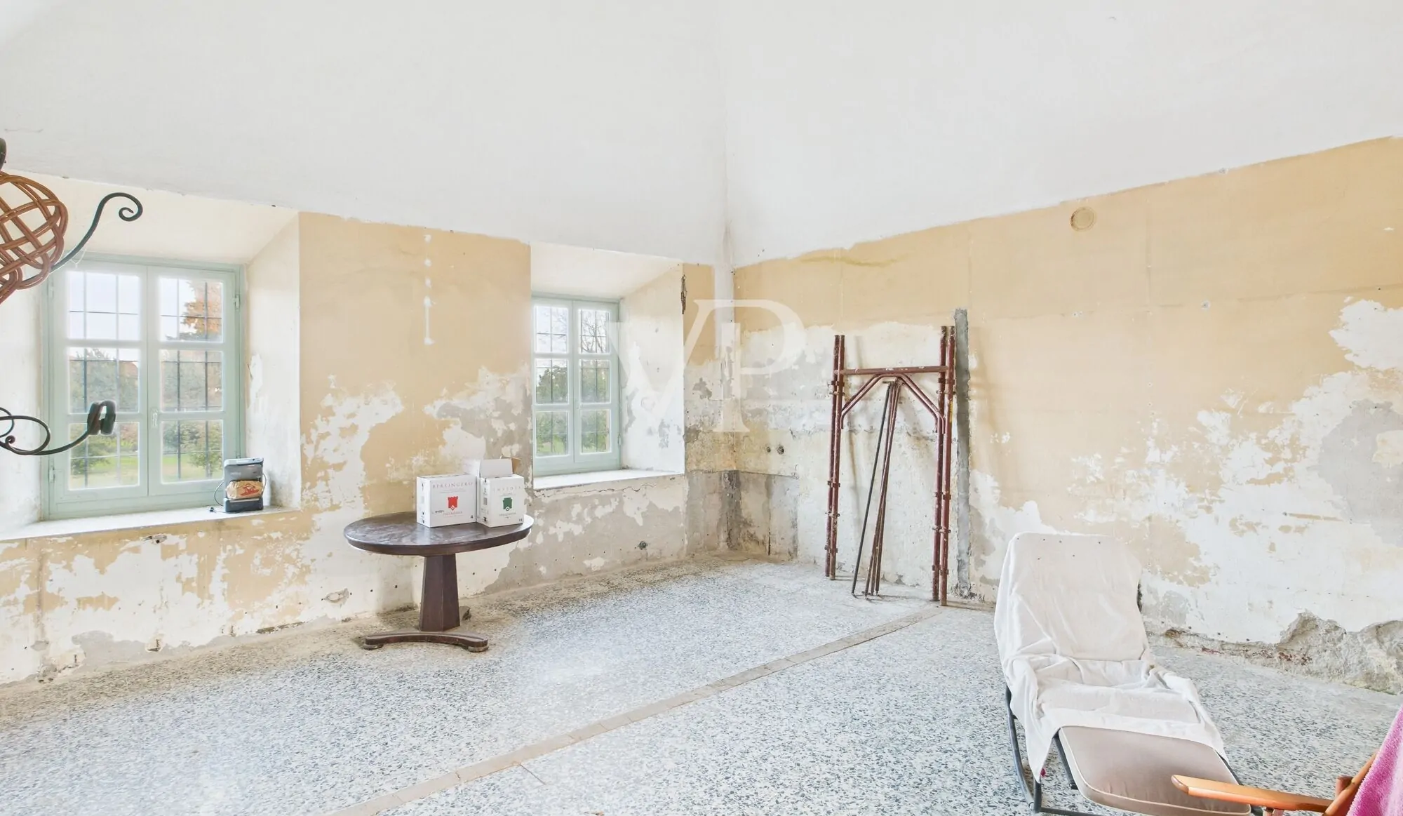 Maravilloso palacio histórico dentro de las murallas del castillo de Castellazzo Novarese