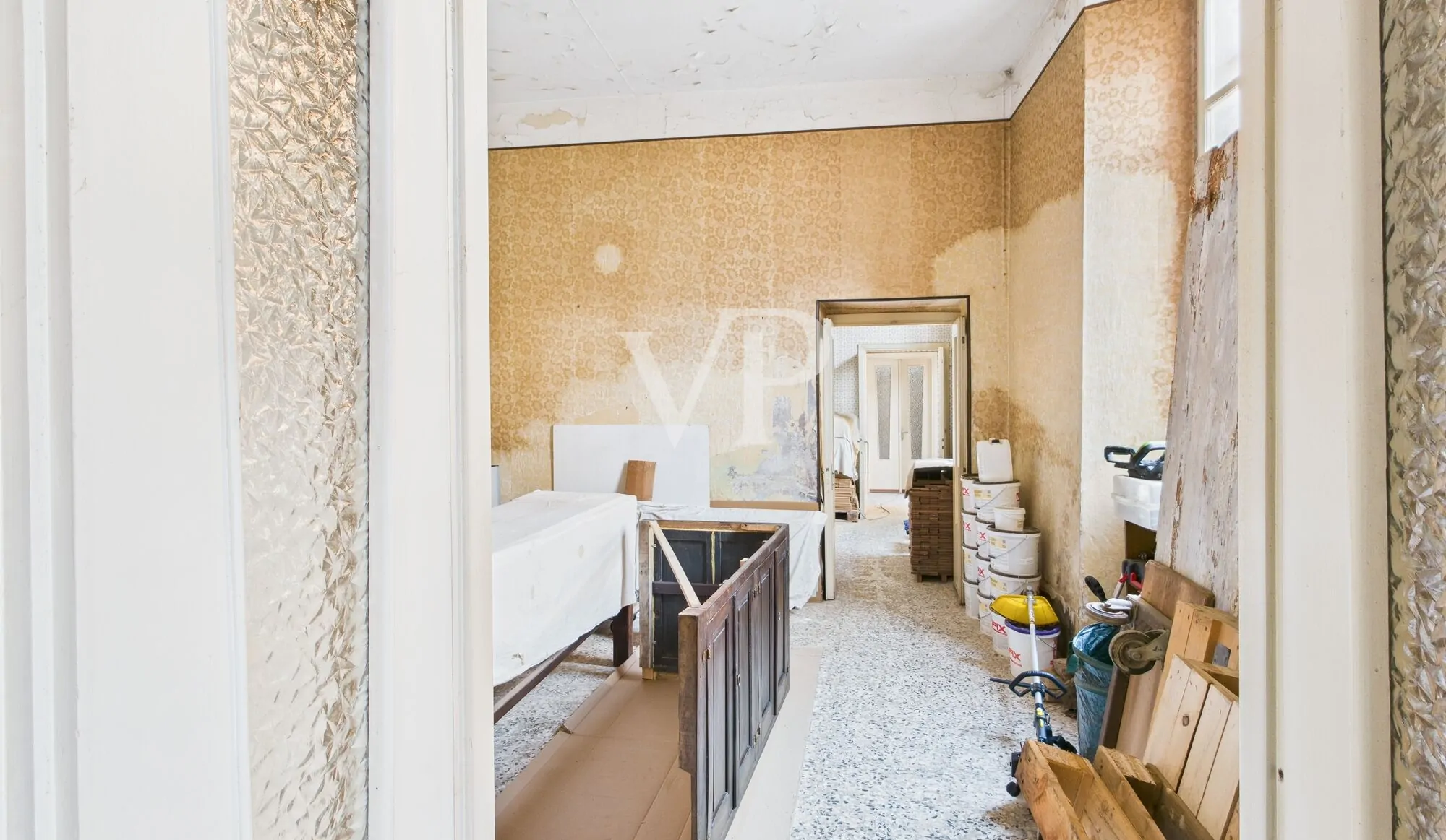 Maravilloso palacio histórico dentro de las murallas del castillo de Castellazzo Novarese