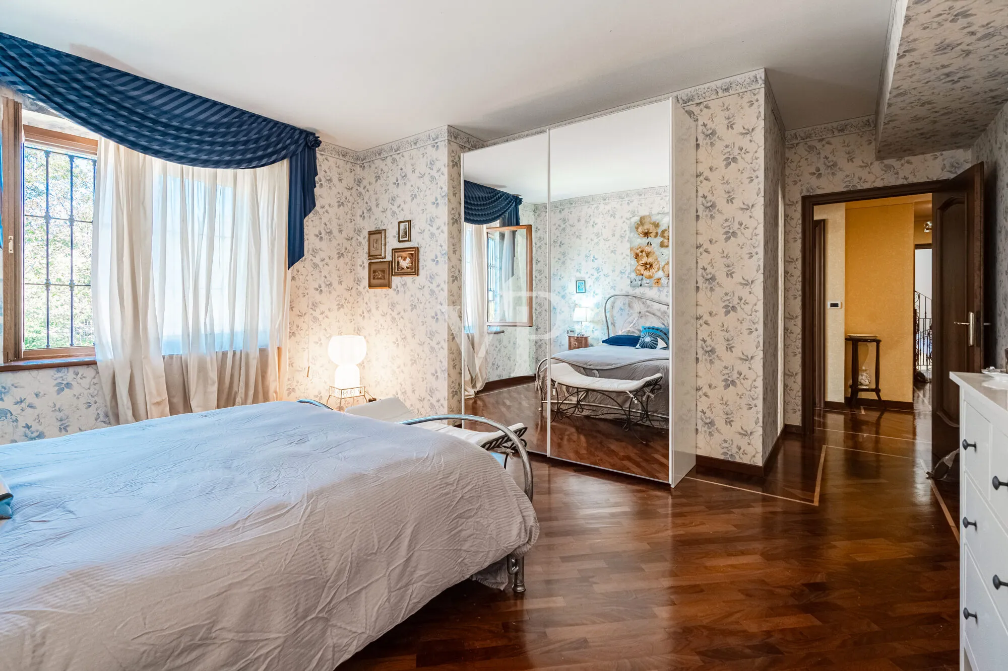 Luxury villa with pool in the hills of Monferrato