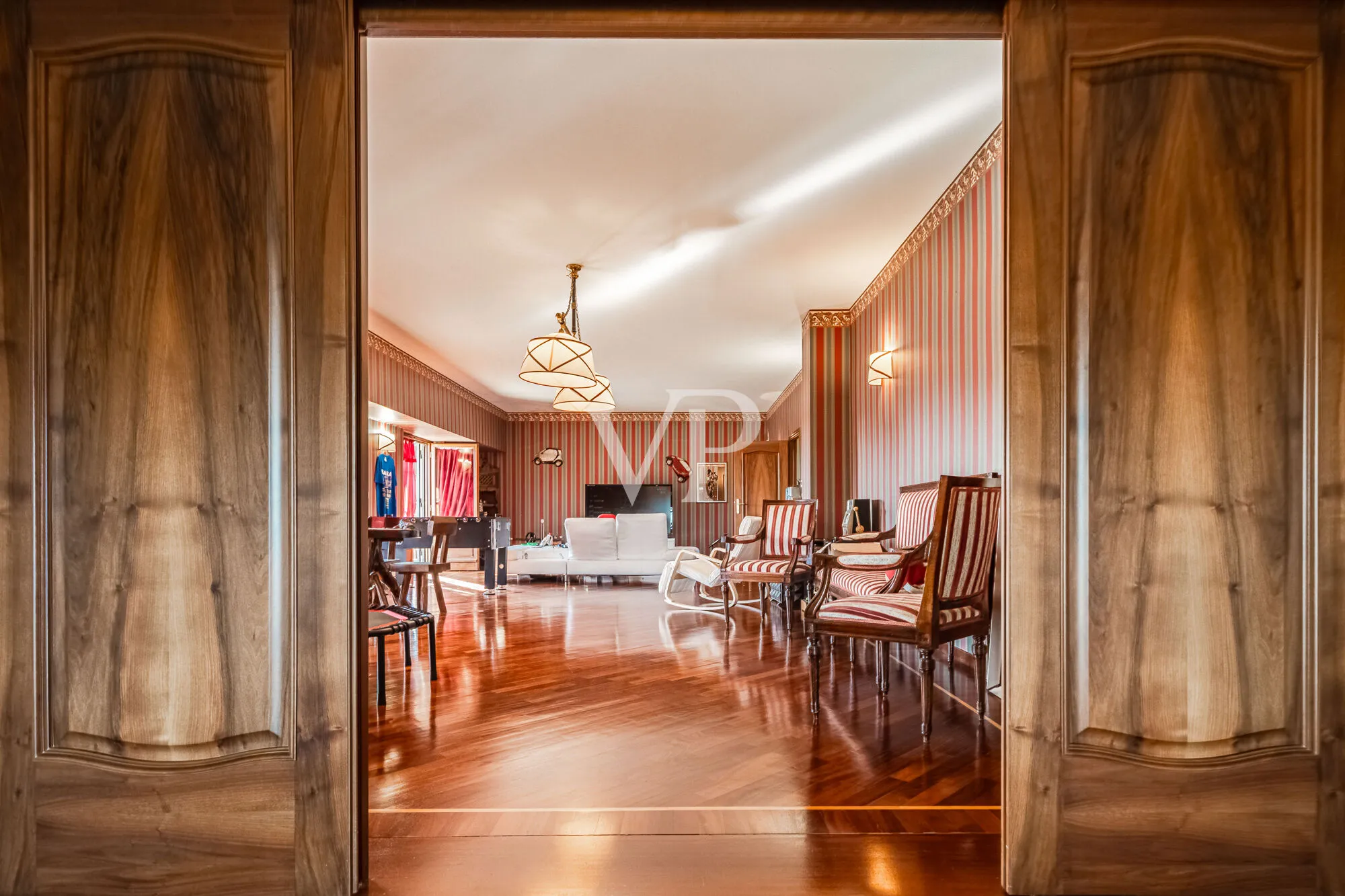 Luxury villa with pool in the hills of Monferrato