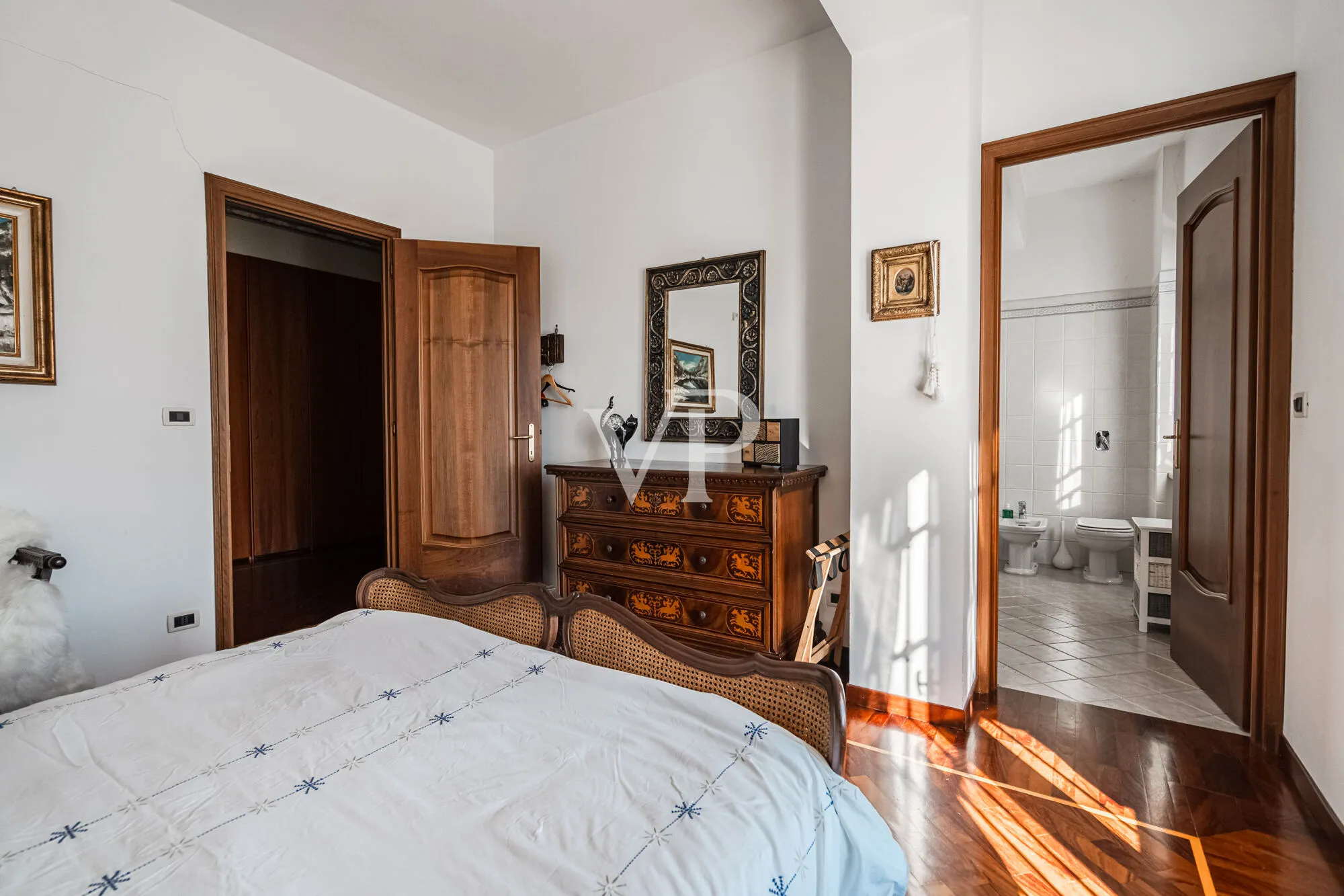 Luxury villa with pool in the hills of Monferrato