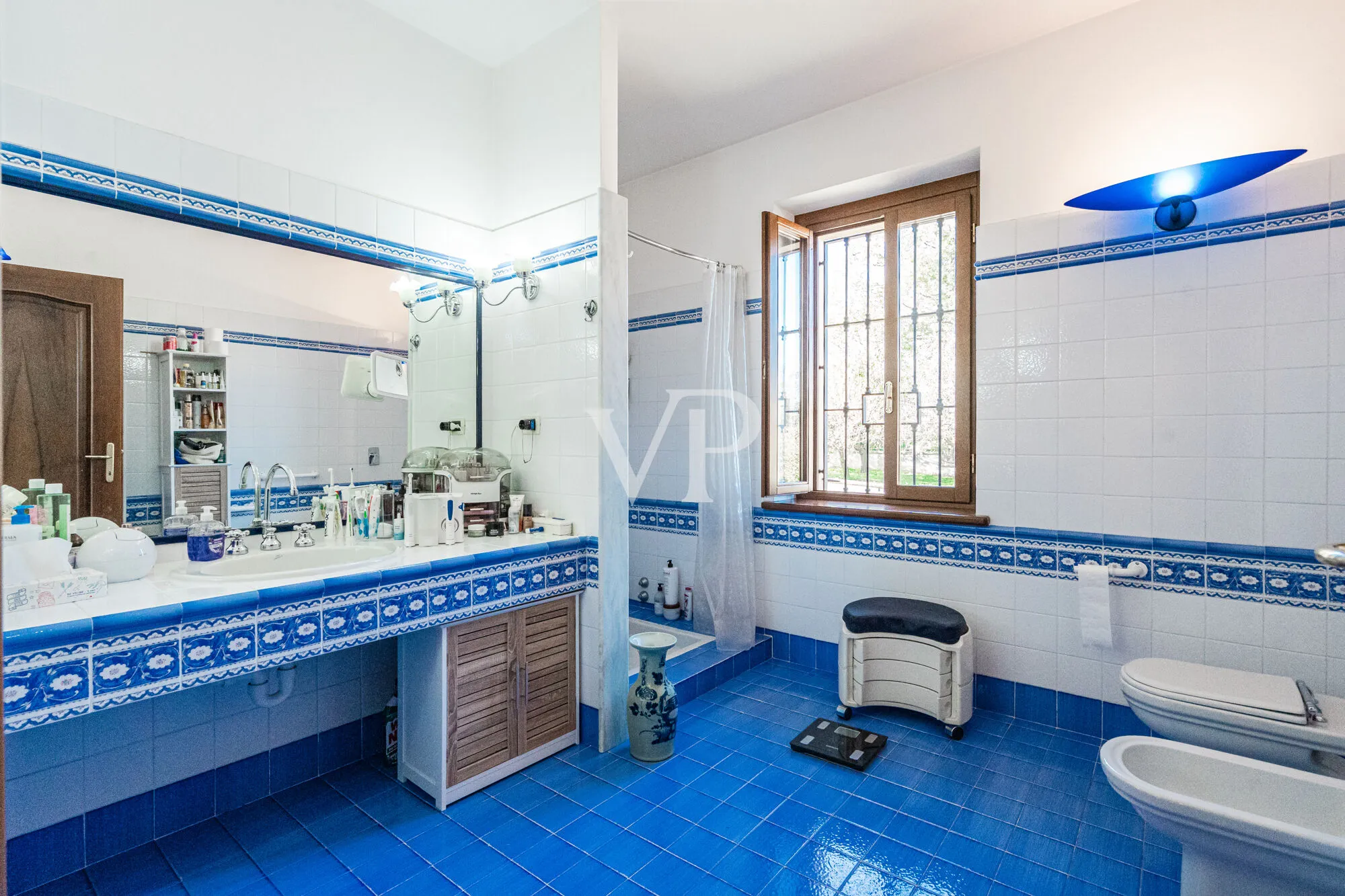 Luxury villa with pool in the hills of Monferrato