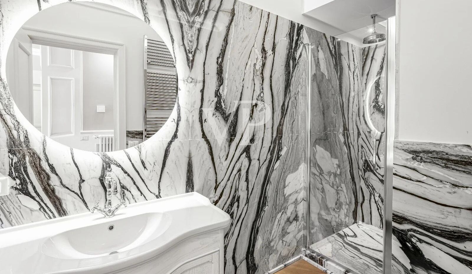 Elegantes renoviertes Penthouse am Lungarno Guicciardini - Florenz, Santo Spirito