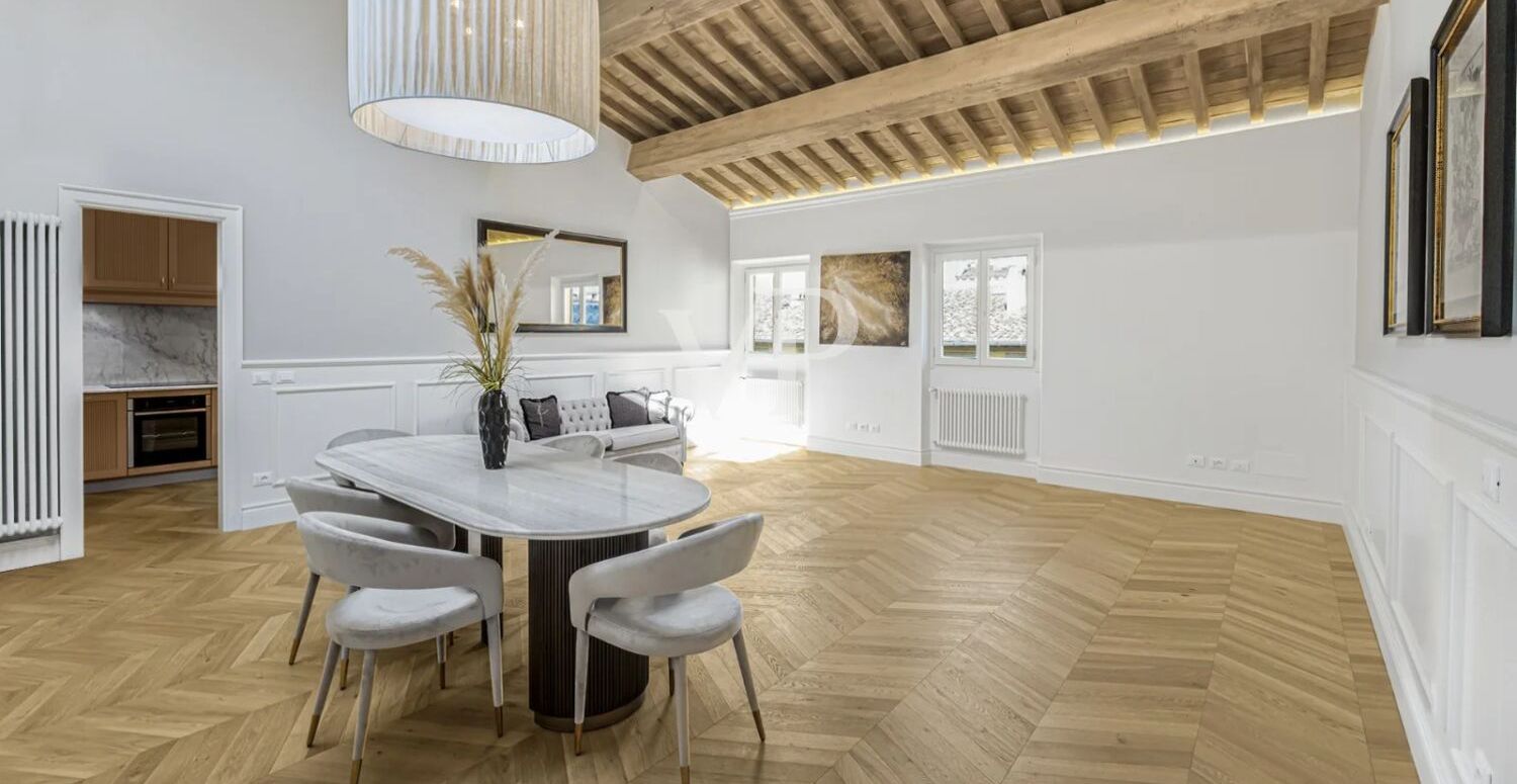 Elegantes renoviertes Penthouse am Lungarno Guicciardini - Florenz, Santo Spirito