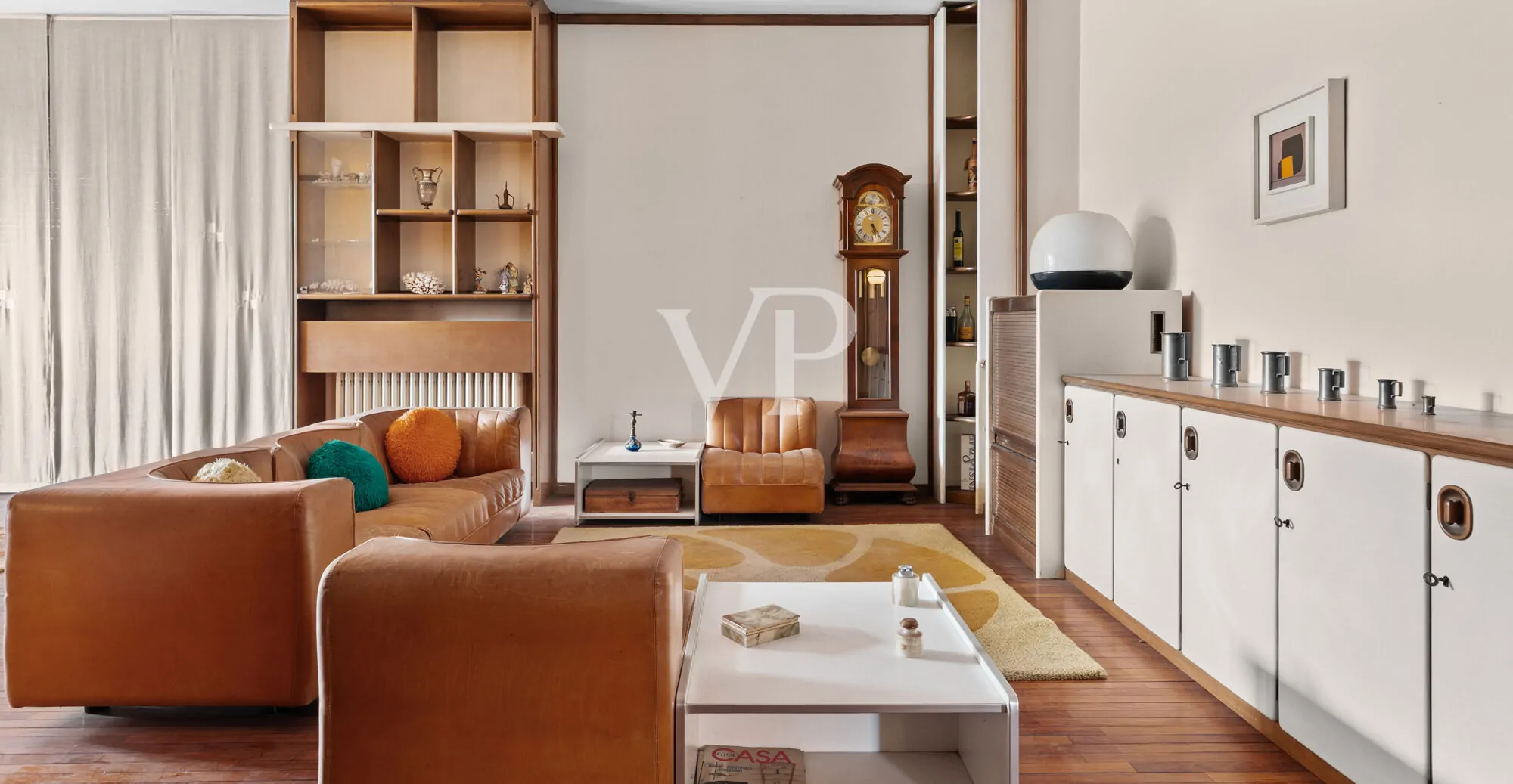 Repräsentative Mehrfamilienhausvilla auf drei Ebenen mit Garten