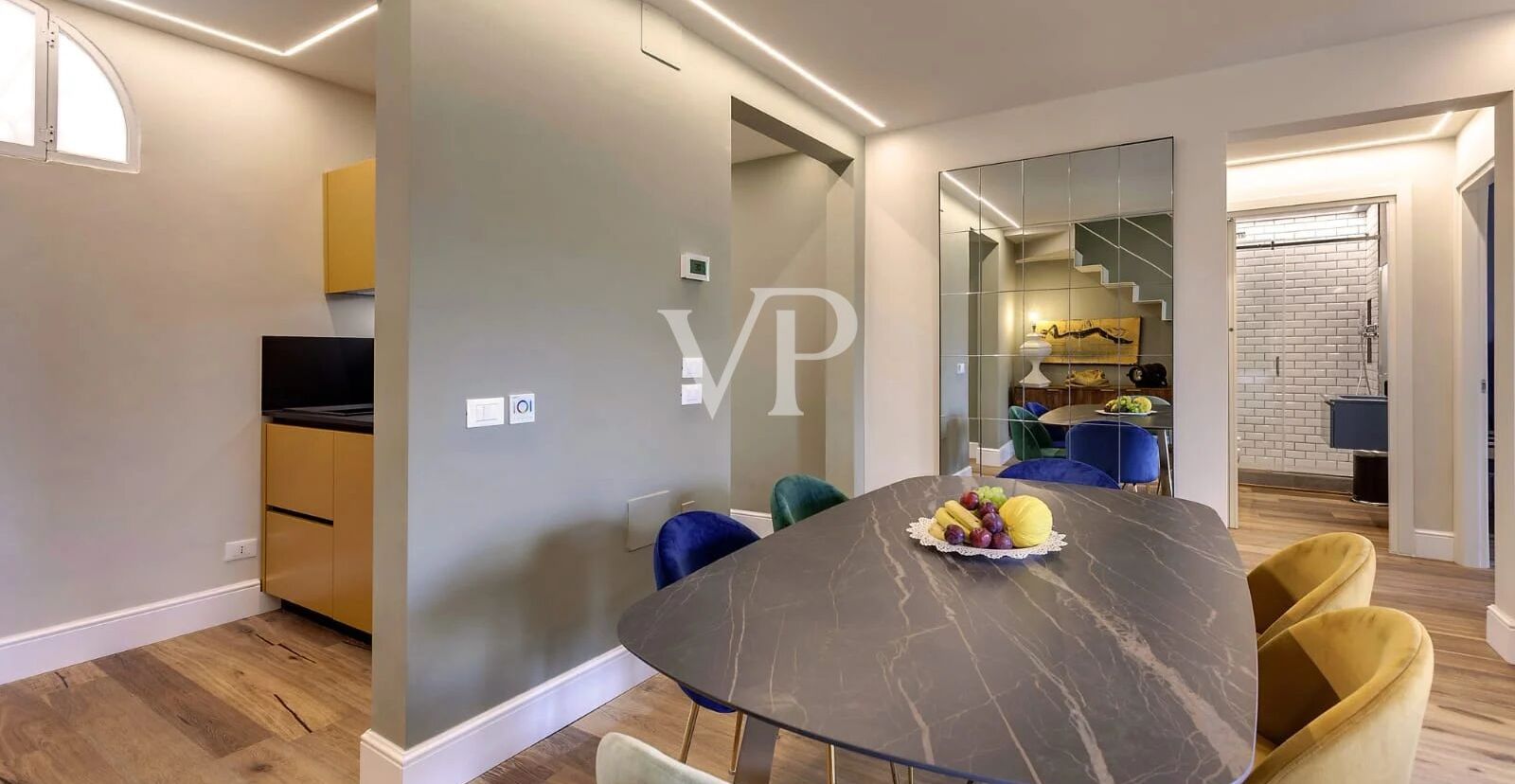 Renoviertes Penthouse im Stadtteil Oltrarno, Florenz