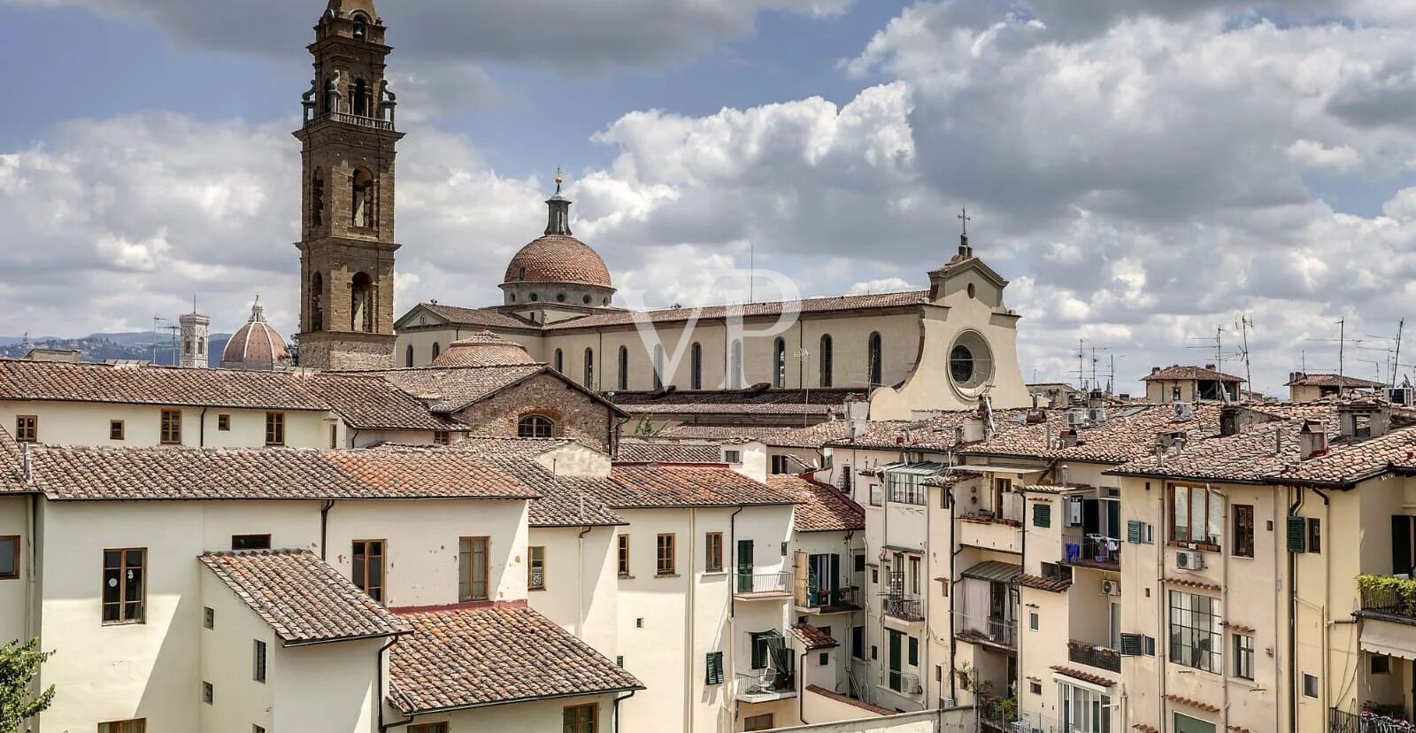 Renoviertes Penthouse im Stadtteil Oltrarno, Florenz