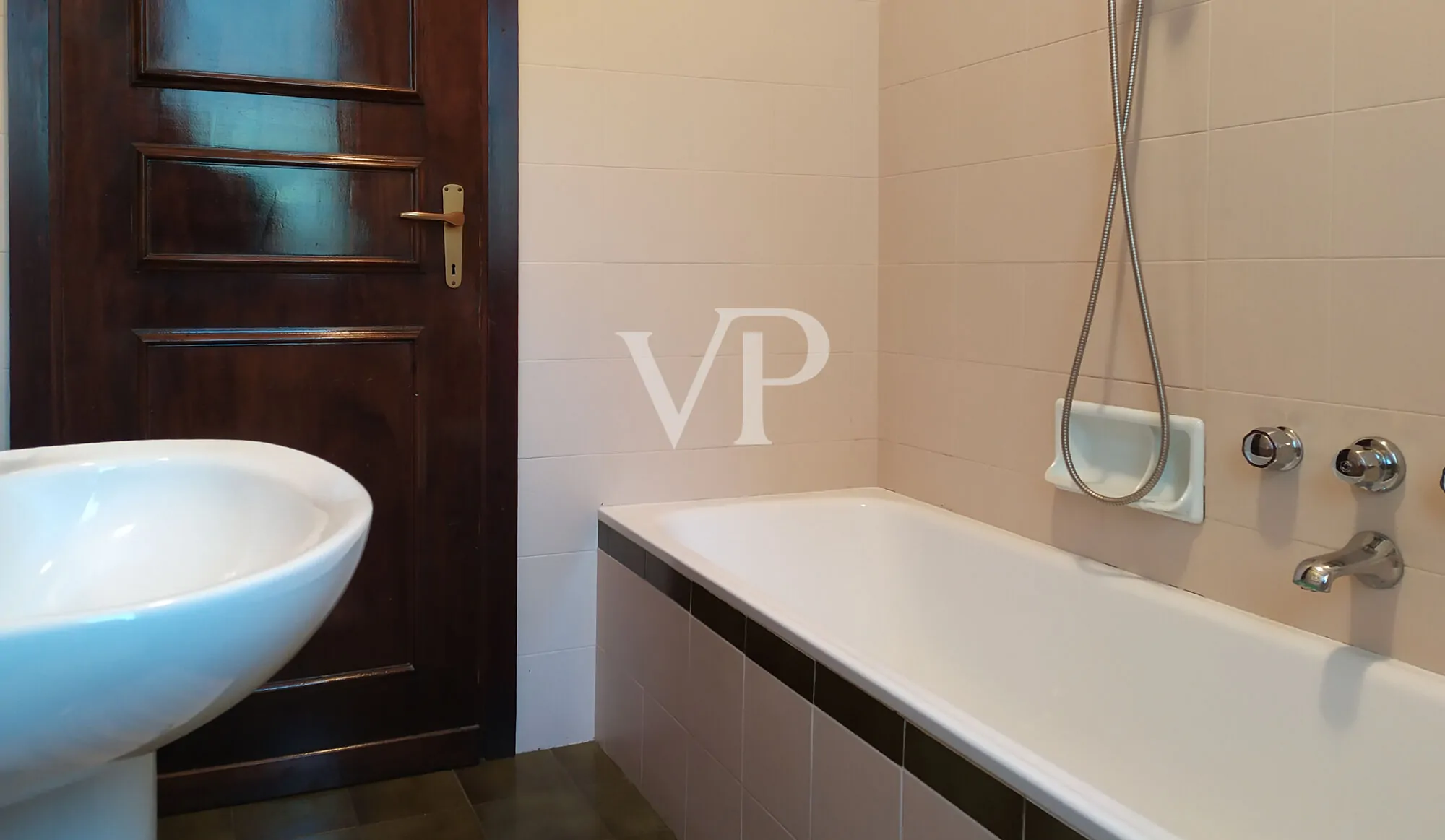 Single-family villa in prestigious area