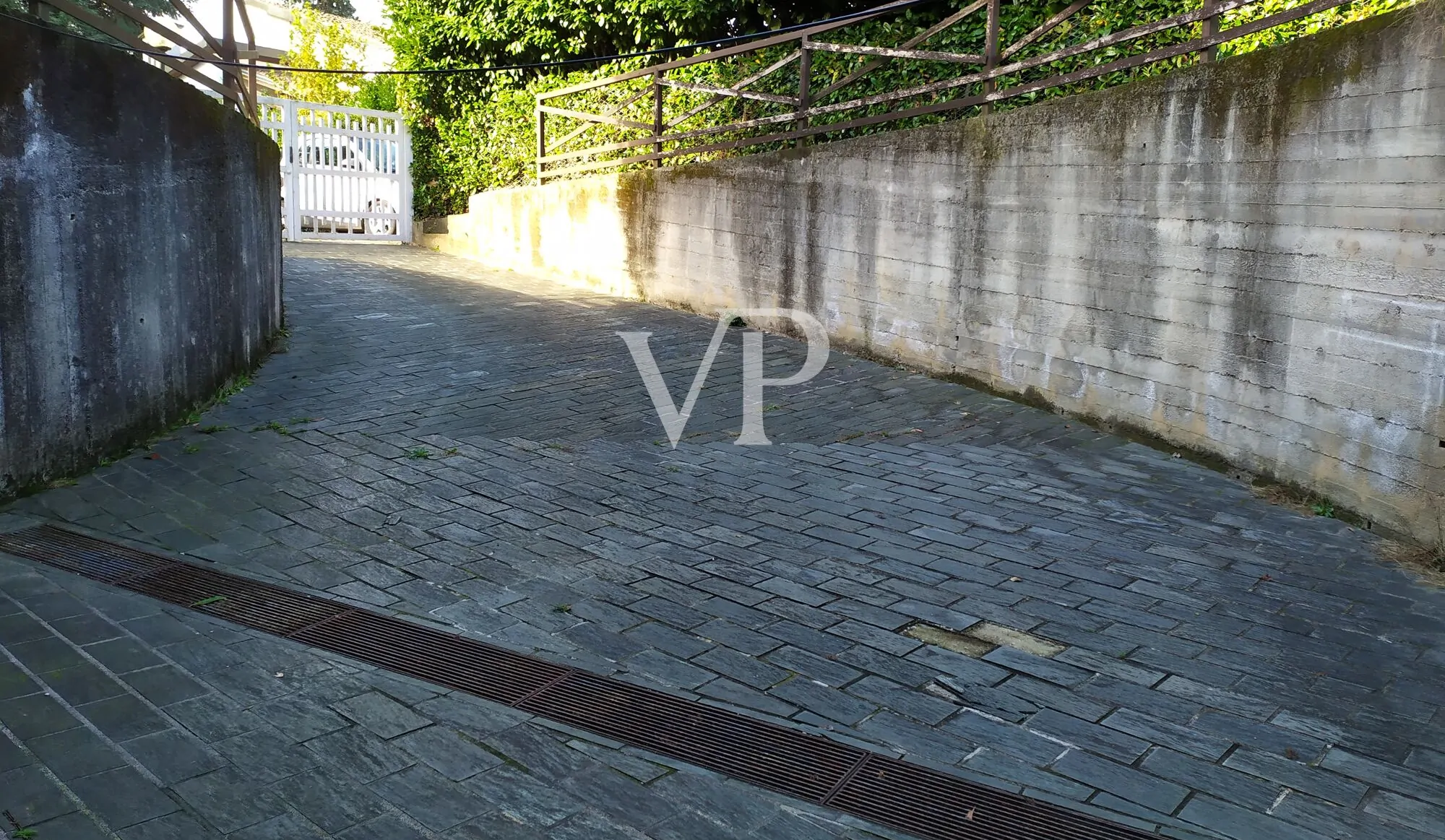 Single-family villa in prestigious area