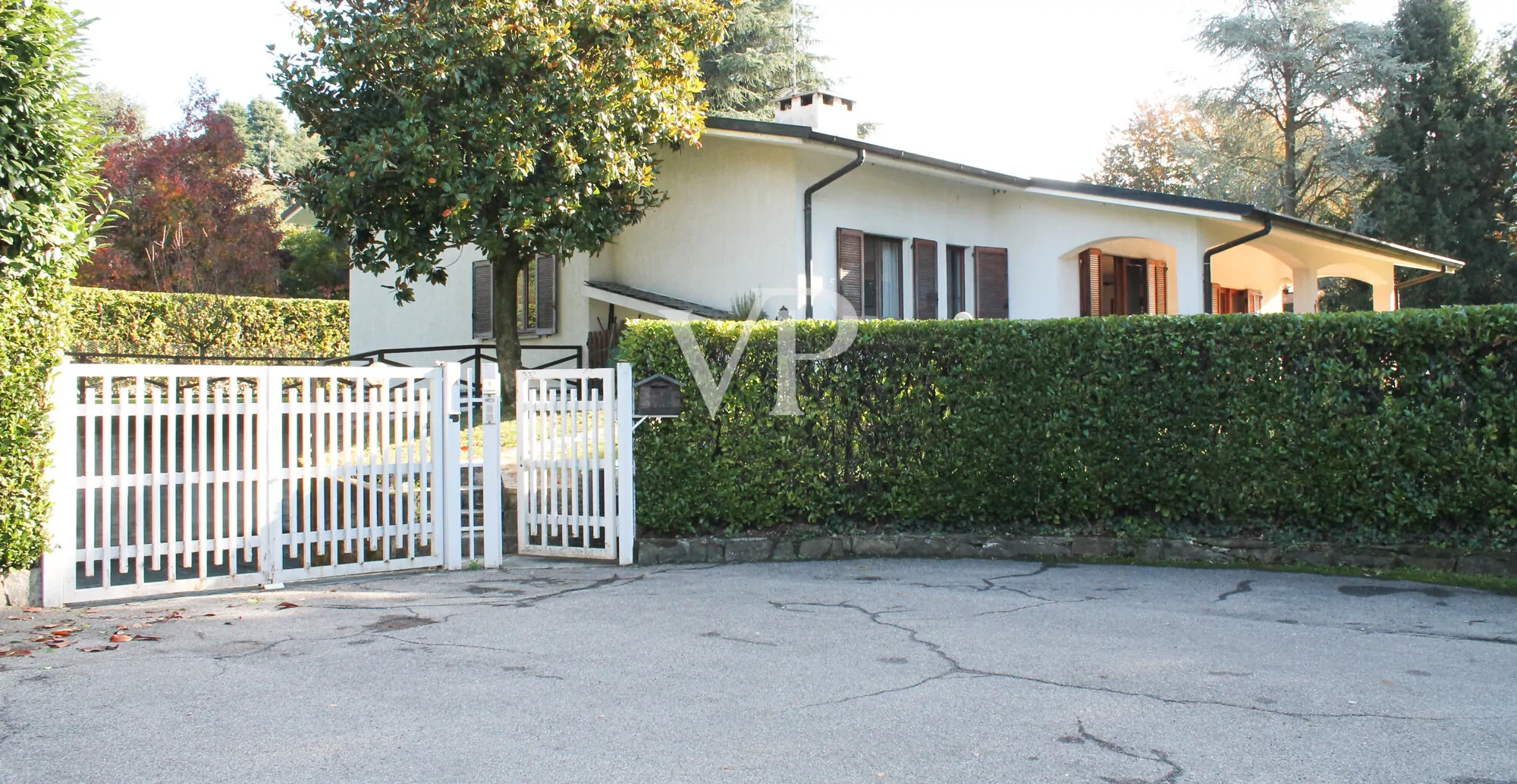 Single-family villa in prestigious area