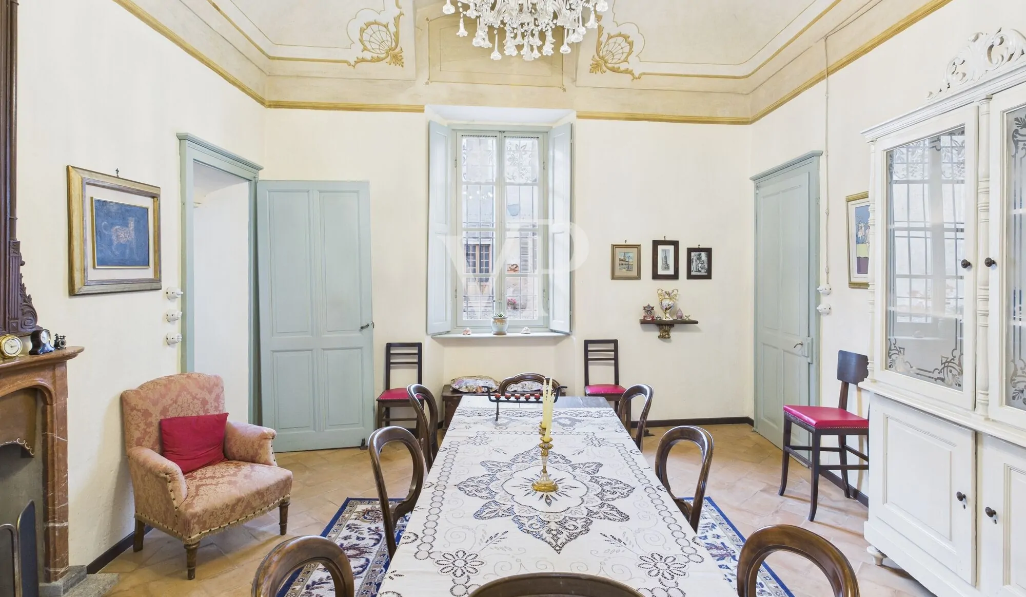 Wonderful historical palace within the walls of the castle of Castellazzo Novarese