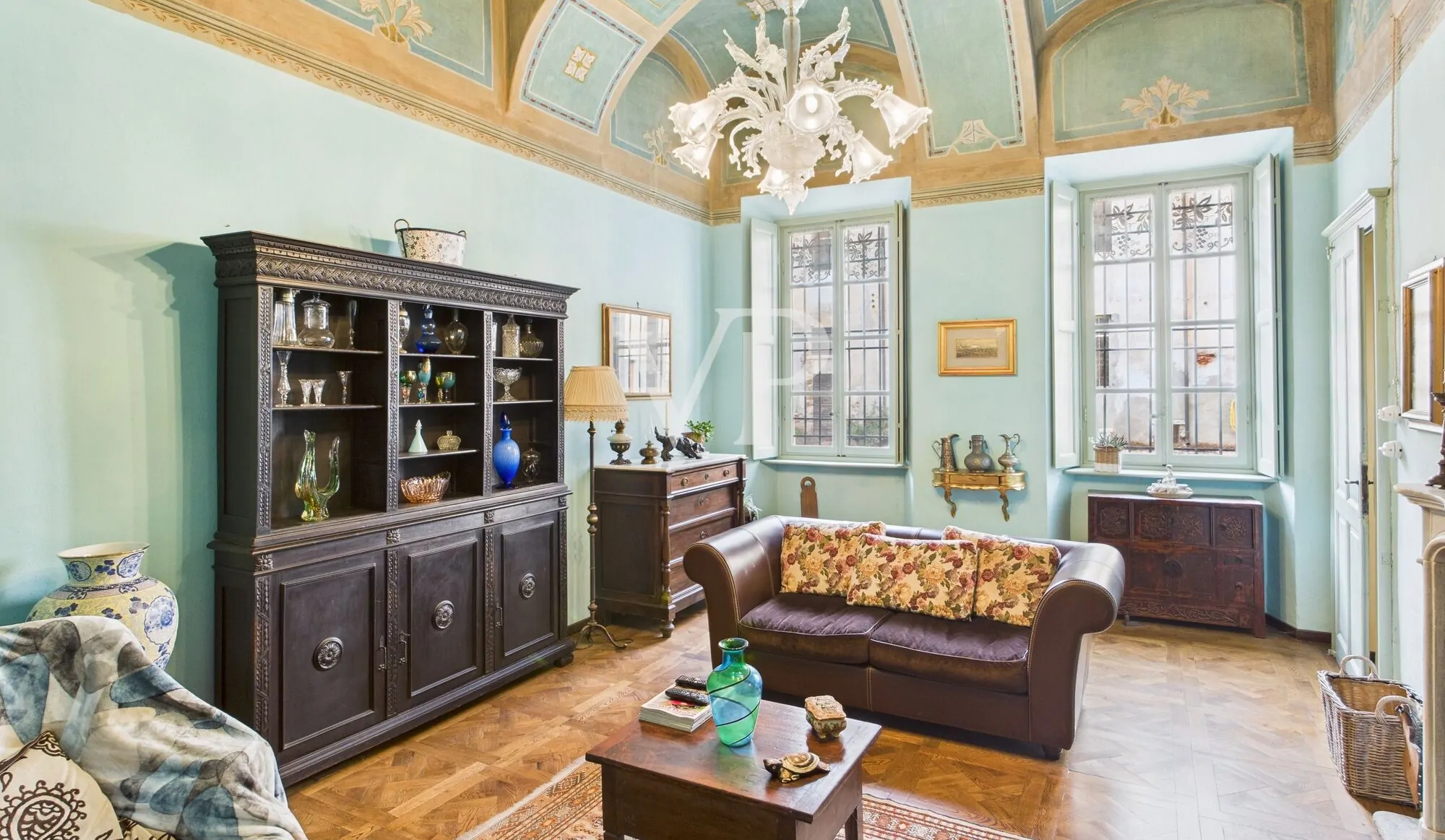 Wonderful historical palace within the walls of the castle of Castellazzo Novarese