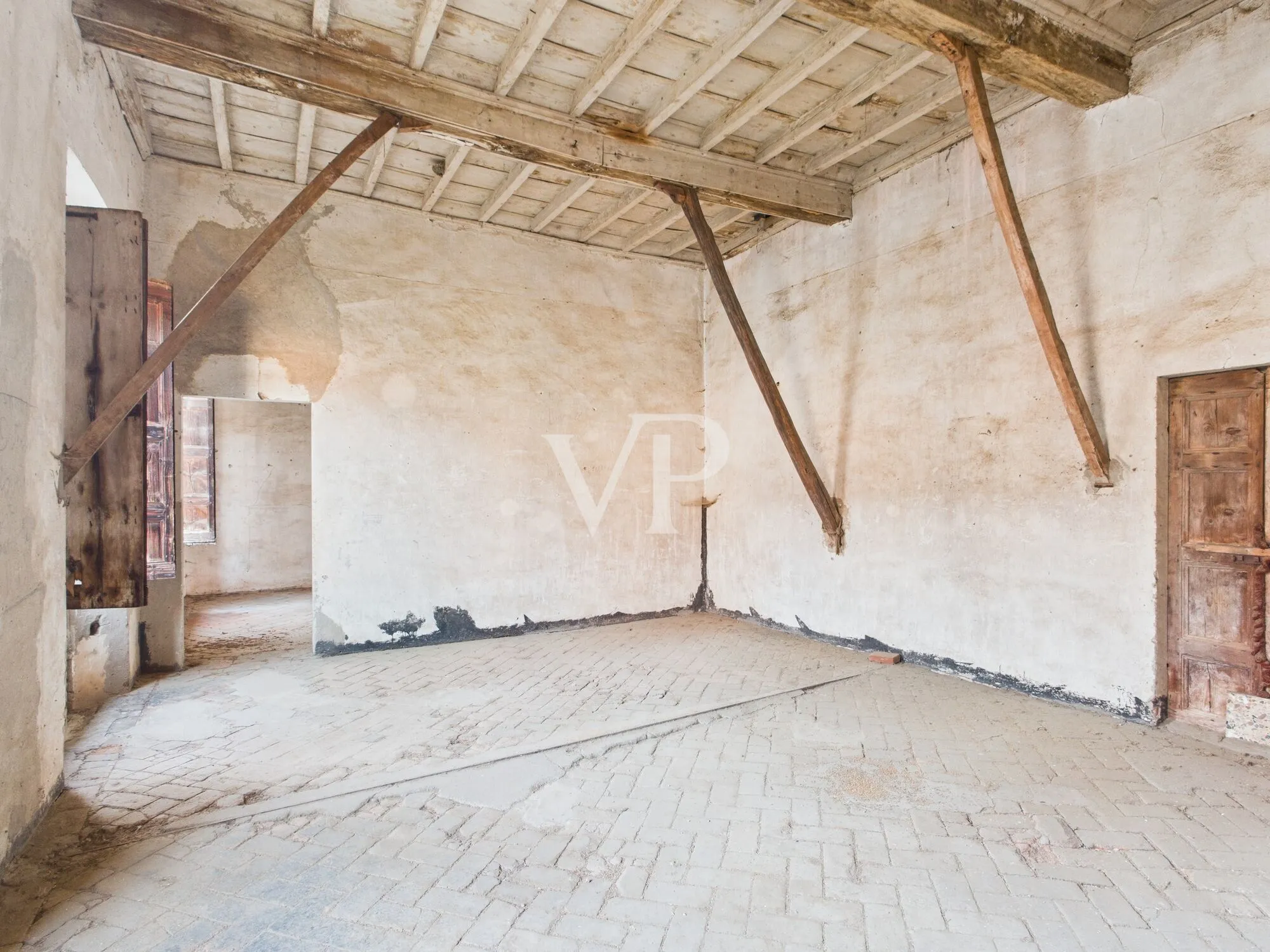 Authentic historic home within the castle walls