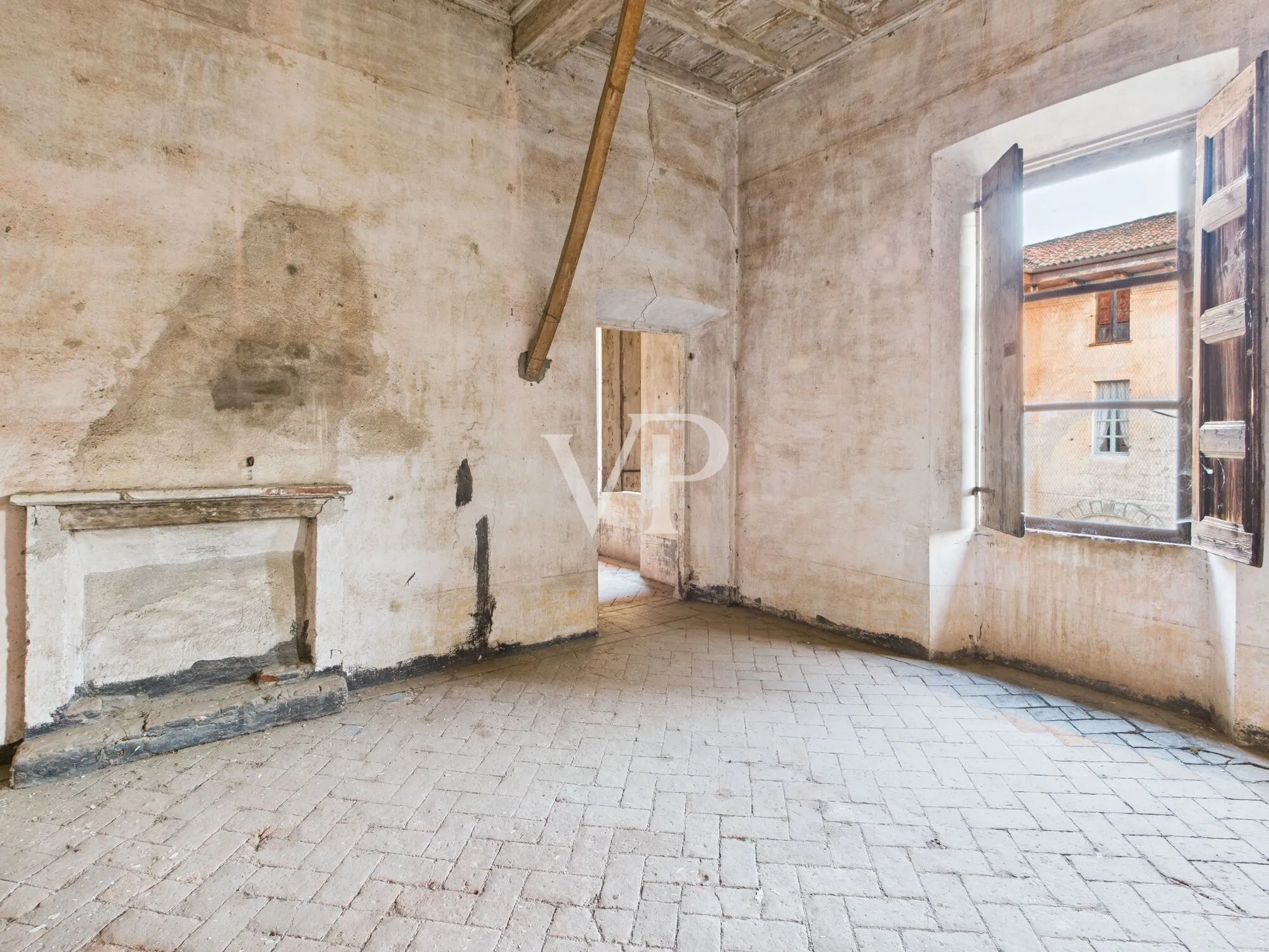 Authentic historic home within the castle walls