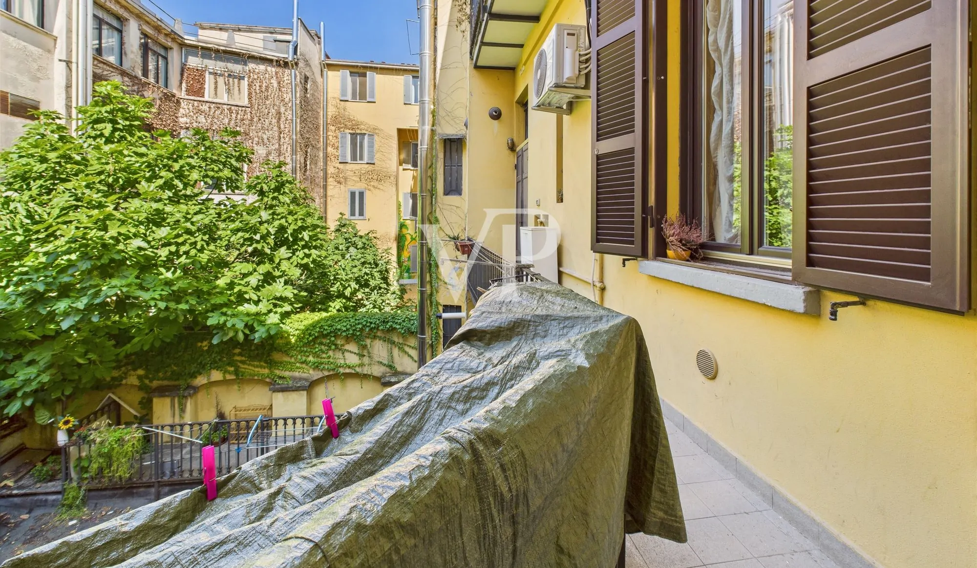 Balcone condominiale