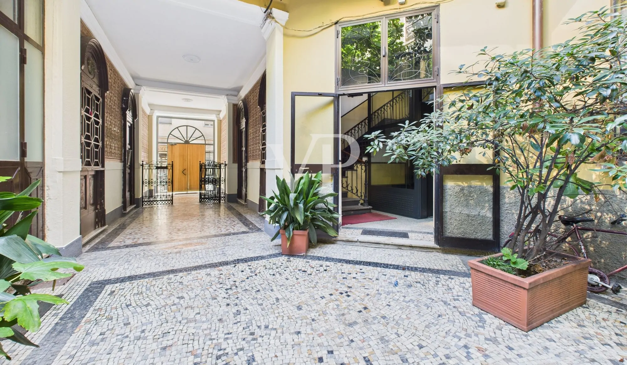 Cortile condominiale