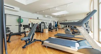 von_poll_real_estate_property_IT252942571_image_41