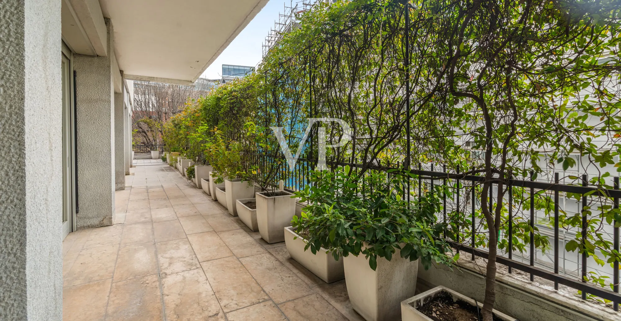 Terrazzo esposizione laterale