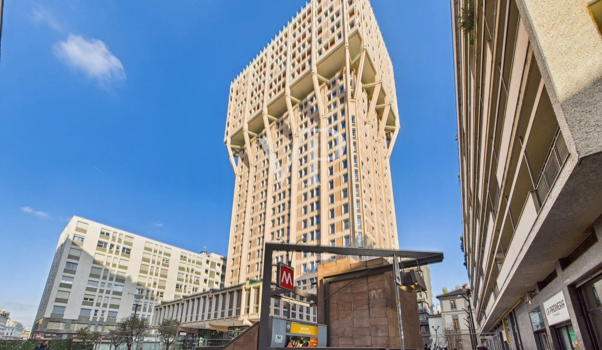 Metro M3 Missori e Torre Velasca